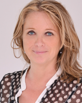 Photo of Rebecca M Wright, Psychotherapist, MSc, MBACP Accred