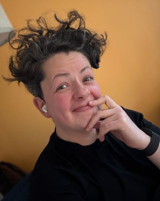 Photo of Kayden Burns, Clinical Social Work/Therapist, LICSW
