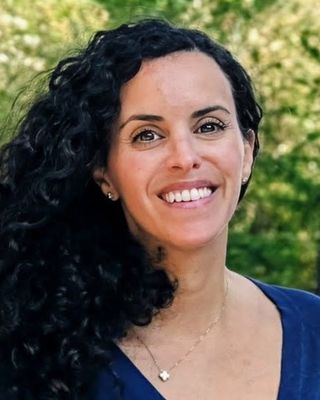 Photo of Naama Babos, Registered Psychotherapist (Qualifying), MA