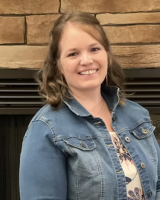 Photo of Lindsey Niebauer, Licensed Professional Counselor, LPC