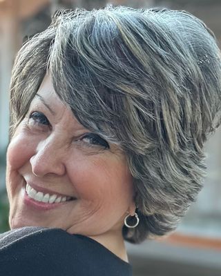 Photo of Elisa Richards, LMFT