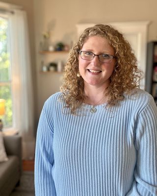 Photo of Emma Servies, Marriage & Family Therapist, LMFT, MS