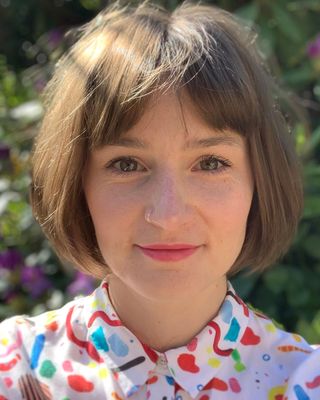 Photo of Lowri Grove, Psychotherapist in Monmouthshire, Wales