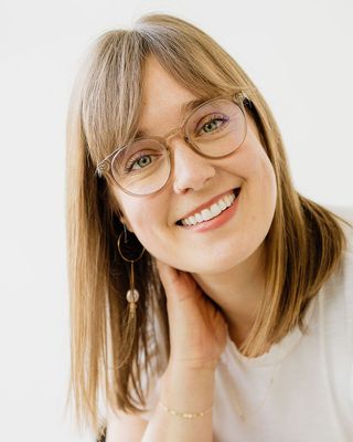 Photo of Leanne Morton, Licensed Professional Counselor, MA, LPC, ATR