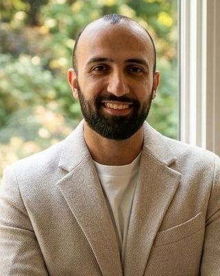 Photo of Ali Ali, Pre-Licensed Professional, MACP