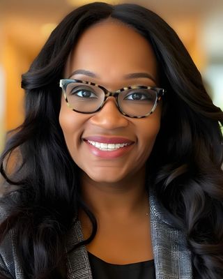 Photo of LaTarsha Edwards, Psychiatric Nurse Practitioner, MSN, PMHNP