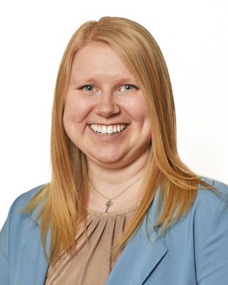 Photo of Alyssa McManus, Registered Psychotherapist (Qualifying), MACP, RP(Q)