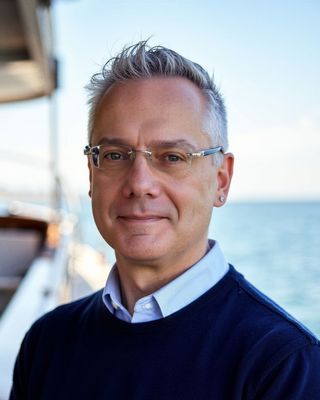 Photo of Dr. W Michael Rogers, Psychologist, PsyD, CCTP