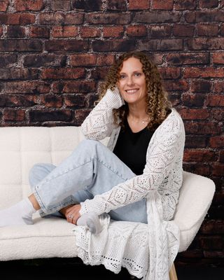 Photo of Heather Murray, Licensed Professional Clinical Counselor, LPCC