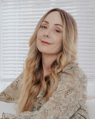 Photo of Leslie Casler, Clinical Social Work/Therapist, LCSW