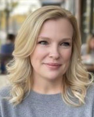 Photo of Dr. Hannah Moore, Psychiatric Nurse Practitioner, DNP, PMHNP