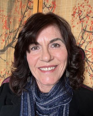 Photo of Donna Donahue, Clinical Social Work/Therapist, LCSW, CTT