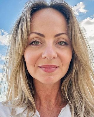 Photo of Alanna Cashman - Alanna at Alanna Psychology, Psychologist, MAPS