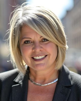 Photo of Christine Fadil, Counselor, PsyD, LMHC, ACHT