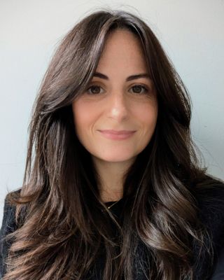 Photo of Dr Aisling McQuaid, Psychologist, PsychD, HCPC - Clin. Psych.