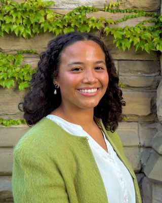 Photo of Taylor Symonette, Pre-Licensed Professional, SWT