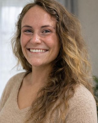 Photo of Kinsey Land, LCSW Associate, MSW, LCSWA, LCASA