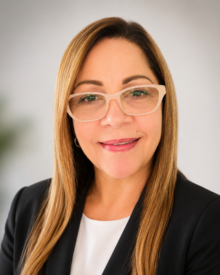 Photo of Dr. Lizet Zuniga, Licensed Social Worker, DSW, LSW, CSSW