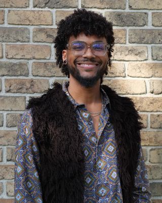 Photo of Devon T McCoy, Clinical Social Work/Therapist