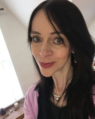 Photo of Pippa Jane Crosby - Pippa-Crosby, Psychotherapist, MA, HCPC-Art Therap.