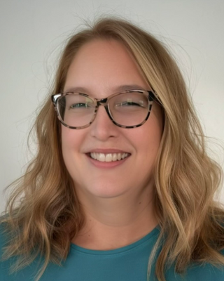 Photo of Erin Dale, Clinical Social Work/Therapist, LCSW