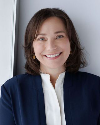 Photo of Farrah Chrstos, Clinical Social Work/Therapist, MSW, LSW, LMFT