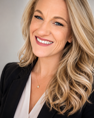 Photo of Jullee Capshaw, Licensed Clinical Mental Health Counselor, LCMHC, MA, NCC