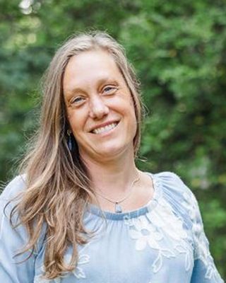 Photo of Jenni Garvie, Registered Social Worker, MSW