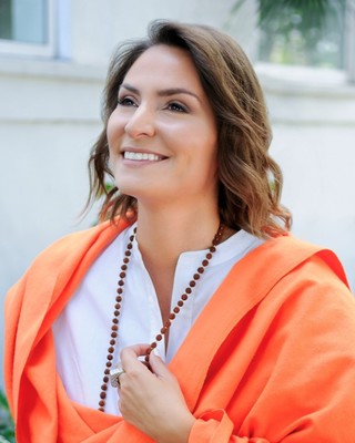 Photo of Cristina Sabroso, LMFT, PhD, CCS, Marriage & Family Therapist