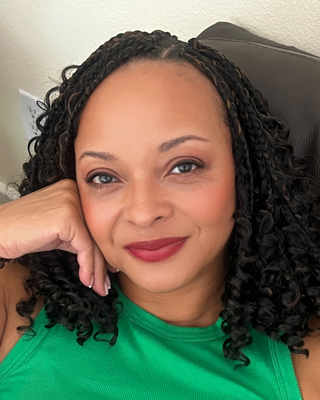 Photo of Kerry Davis, Licensed Professional Counselor, LPC