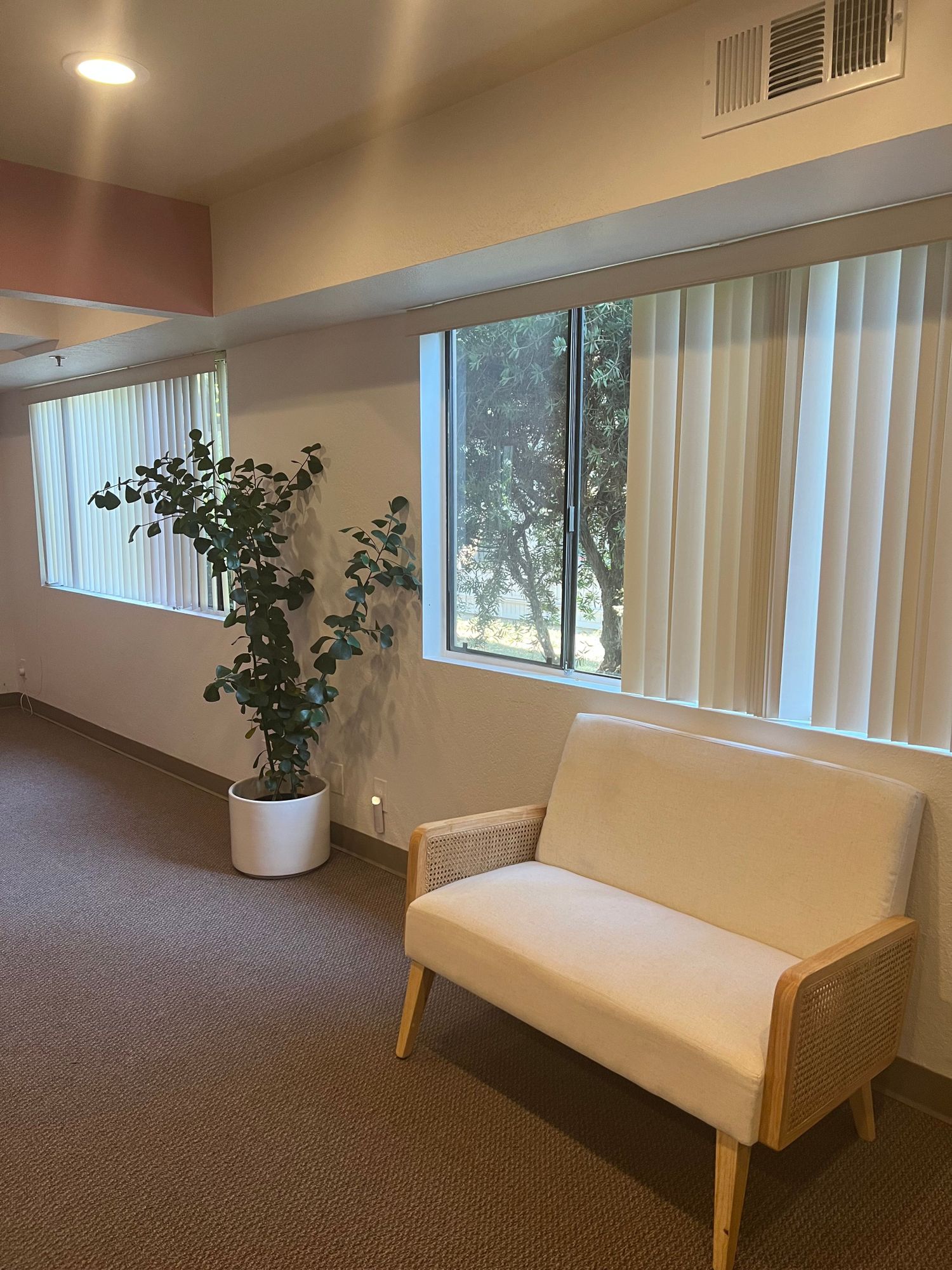 Gallery Photo of Waiting Room 