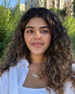 Photo of Isabella Lajara, Pre-Licensed Professional, MHC-LP