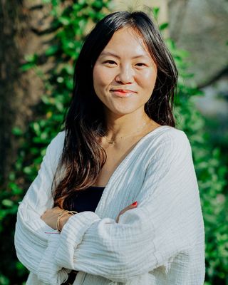 Photo of Kristine Ki McGinn - Kristine McGinn - EMDR, Somatic, Ketamine Therapy, Licensed Master Social Worker, LMSW