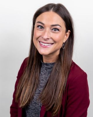 Photo of Lisa MacNeil, Counsellor, RCT, CCC
