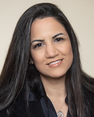 Photo of Maryam Tavakoli, Registered Psychotherapist in L4J, ON