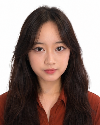 Photo of Julie Chau Pham, Pre-Licensed Professional
