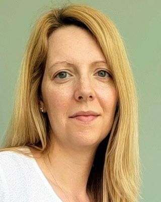 Photo of Joanne Flatt, Counsellor, MNCPS Acc.