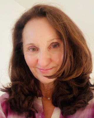 Photo of Claudia Goedde, Psychologist, LP