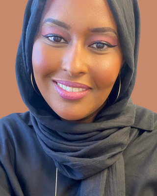 Photo of Muna Haji Egeh, Registered Psychotherapist (Qualifying)