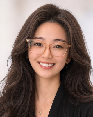 Photo of Stephanie Zhang, Psychiatric Nurse Practitioner, DNP, PMHNP