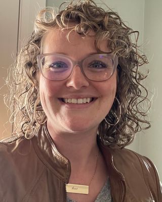 Photo of Rebecca Warden, Registered Psychotherapist (Qualifying)