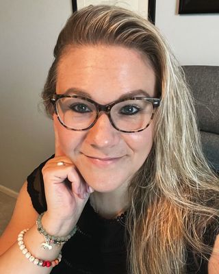 Photo of Dr. Becky Hunter, Psychologist, PhD