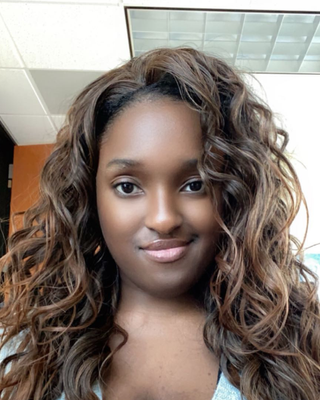 Photo of Toris Adefunmi, Marriage & Family Therapist, LMFT