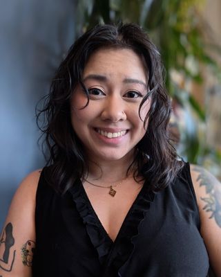 Photo of Lisa Hoang, LMSW