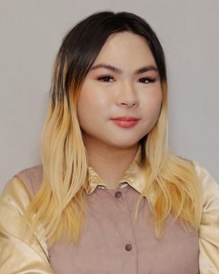 Photo of Vikki Huang, Registered Social Worker, Hon BA, MSW, RSW