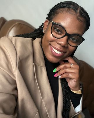 Photo of Brianna Davis, Pre-Licensed Professional, MSW