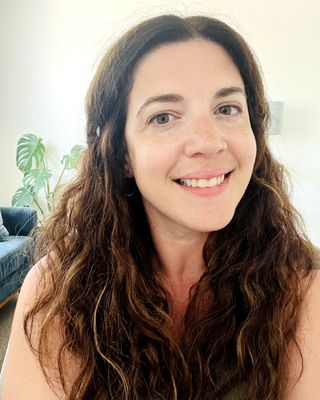 Photo of Holly DelBianco, Clinical Social Work/Therapist, LCSW, PMH-C
