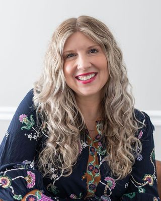 Photo of Erin E Vanluven, Clinical Social Work/Therapist, LCSW-C, MSW