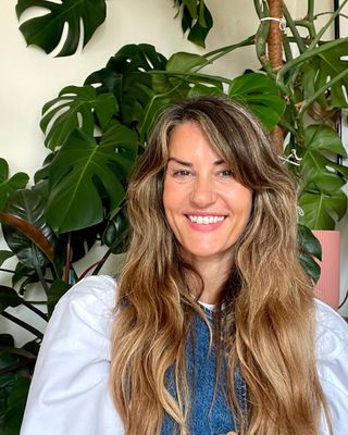 Photo of Zoe Ellen, Counsellor, MBACP