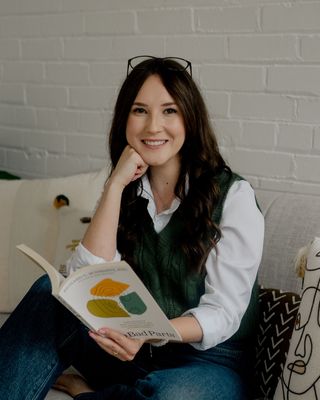 Photo of Olivia Krysinski, Registered Psychotherapist (Qualifying), MA